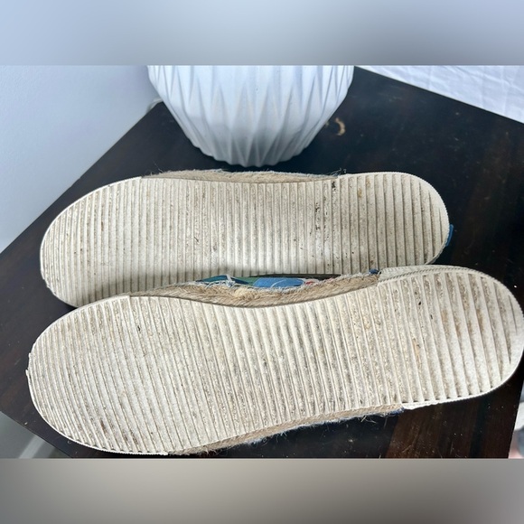 Espadrilles - Picture 5 of 5